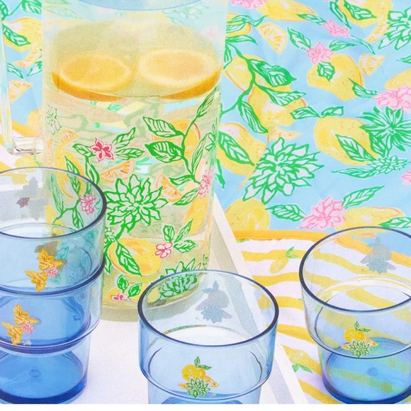 NWT Lilly Pulitzer lemonade 
 Floral Pitcher Set with Glasses - Picture 2 of 4